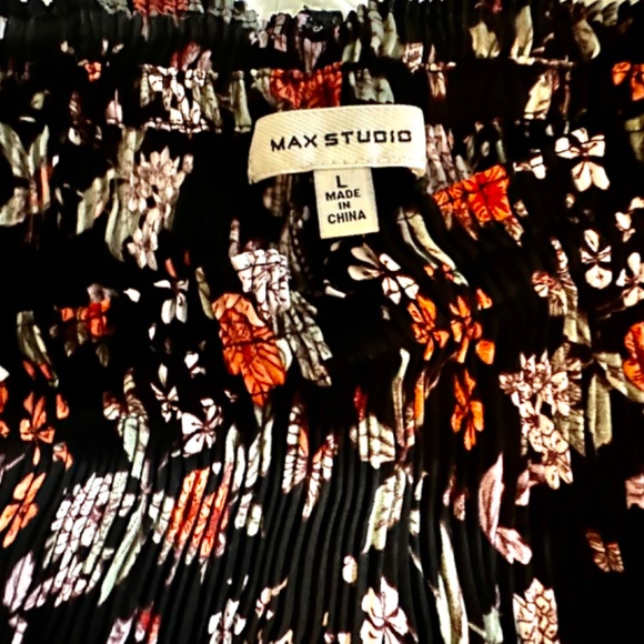 MAX STUDIO BELL SLEEVE TOP Size: L - Picture 4 of 5